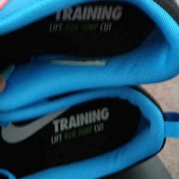 New nikes - Picture 7 of 7